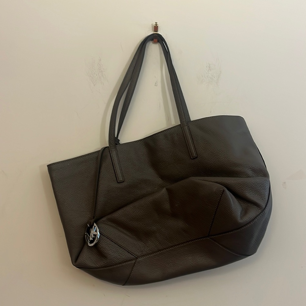 Micheal Kors Taupe Leather Purse